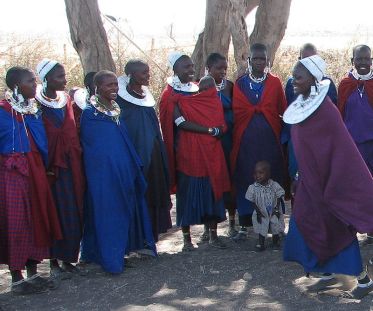 800px-Maasai_women_and_children